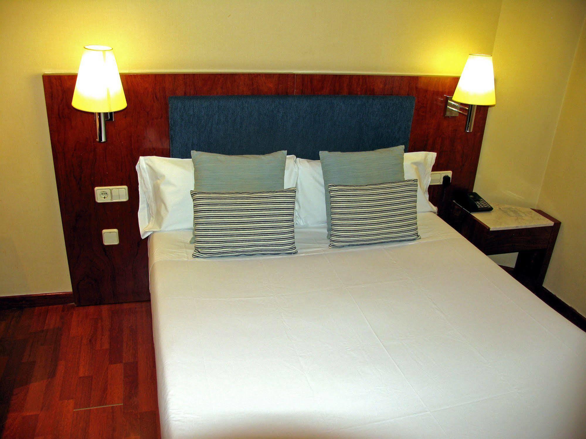 Hotel Pedralbes 바르셀로나 외부 사진
